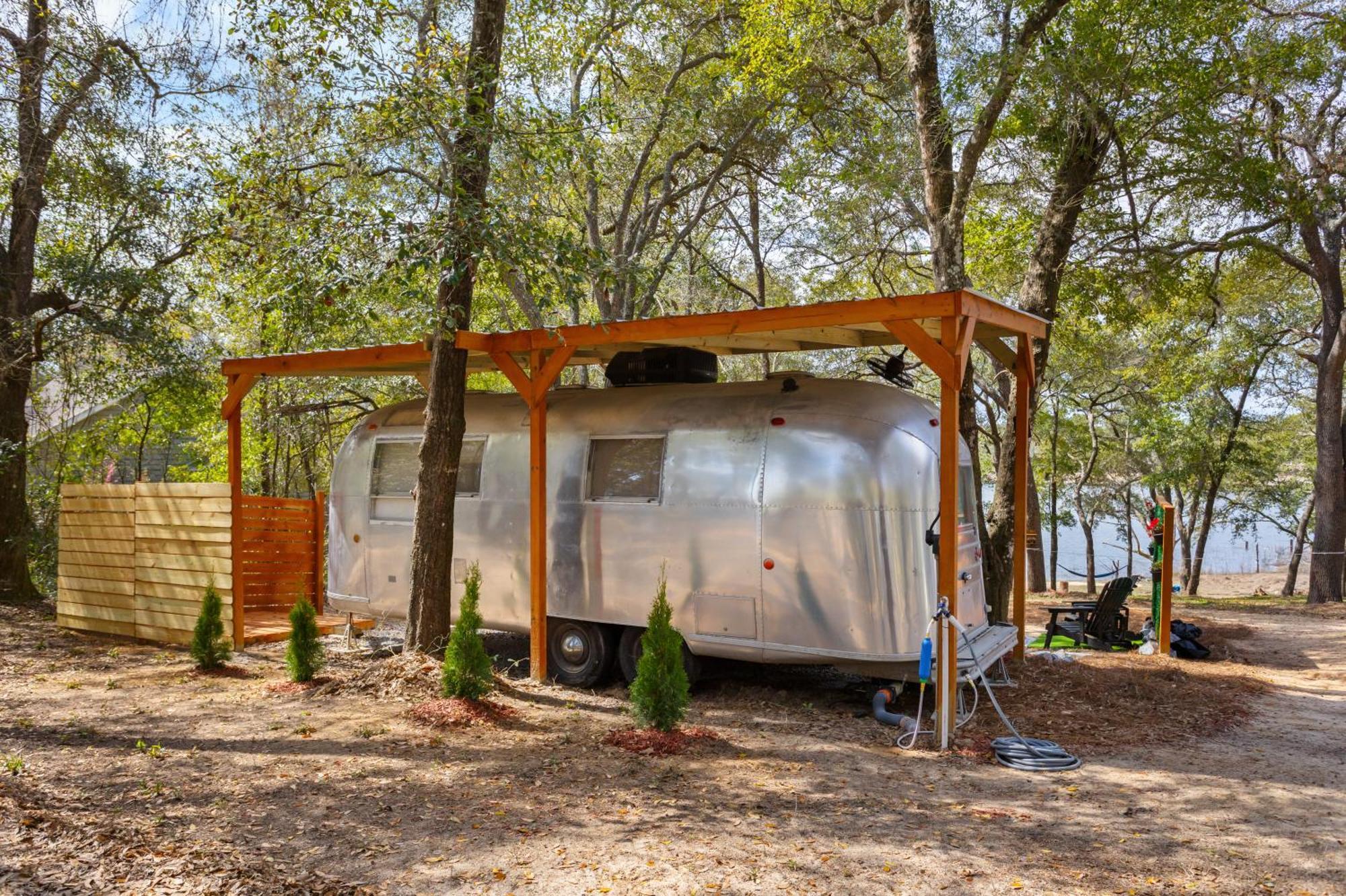 Serene Life Retreat Chipley Bagian luar foto